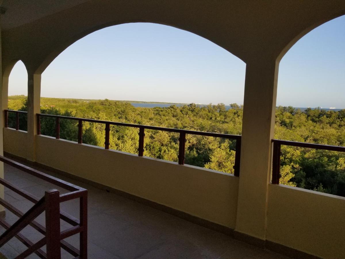 Royal View Apartment Plus Belize City Exterior foto