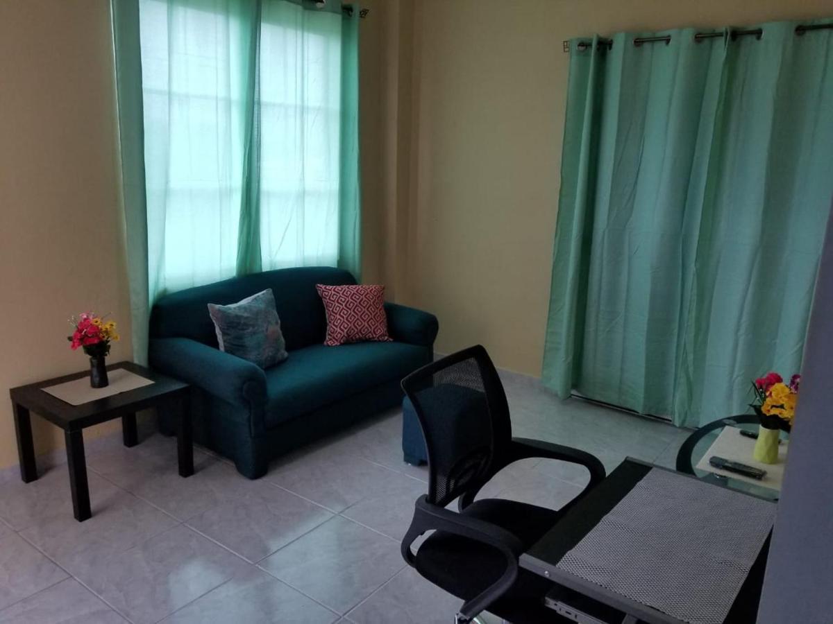 Royal View Apartment Plus Belize City Exterior foto